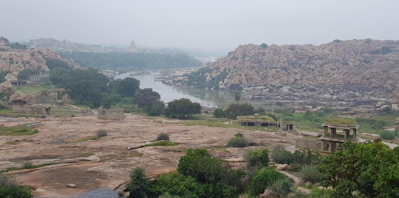 Padma Guest House Hampi Exterior photo