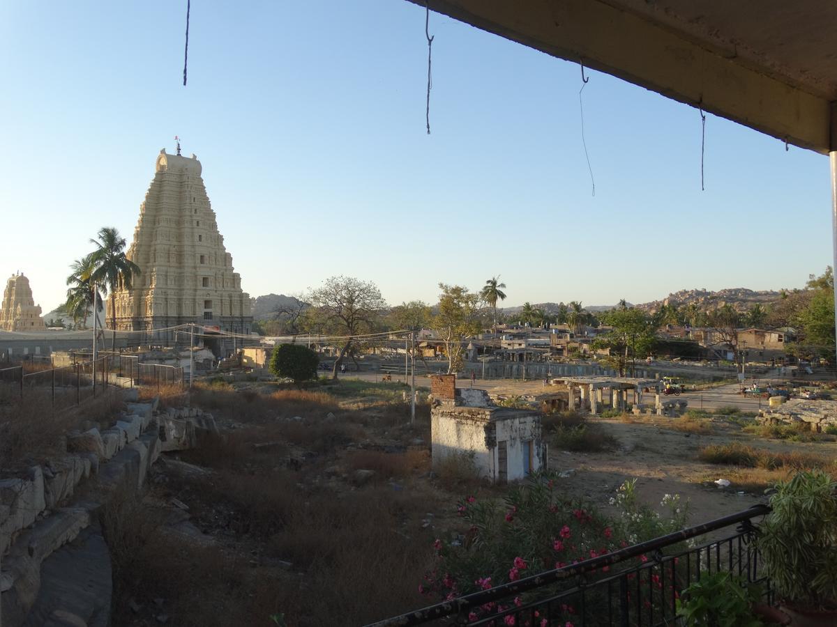 Padma Guest House Hampi Exterior photo